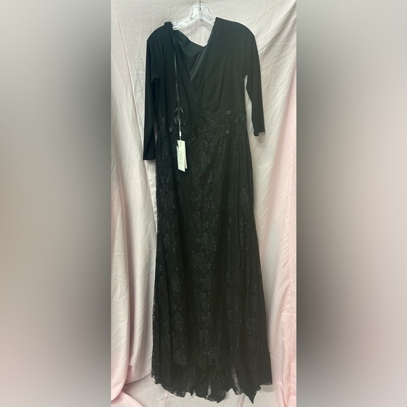 Mac Duggal 67896 NWT WRAP-OVER LONG SLEEVE LACE APPLIQUE TRUMPET G… - Picture 4 of 9